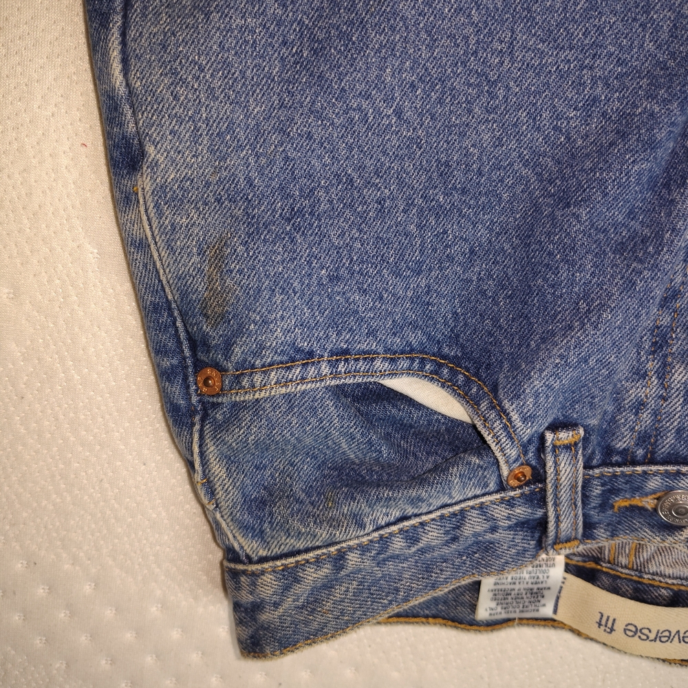 GAP Women's Classic Blue Straight Leg Jeans - Picture 7 of 11